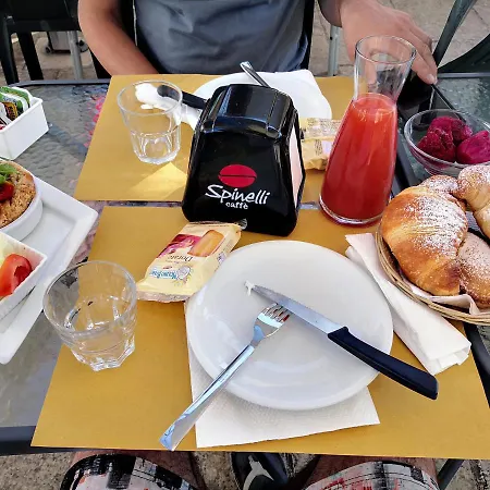 B&B Villa Gallipoli Alojamento de Acomodação e Pequeno-almoço *