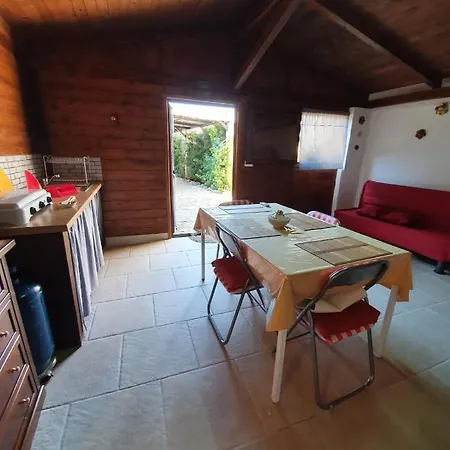 Alojamento de Acomodação e Pequeno-almoço B&B Villa Gallipoli