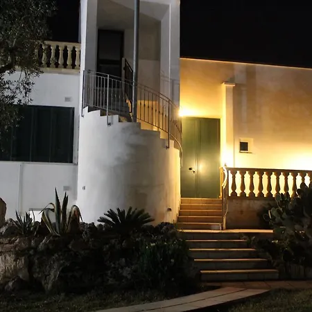 Alojamento de Acomodação e Pequeno-almoço B&B Villa Gallipoli *