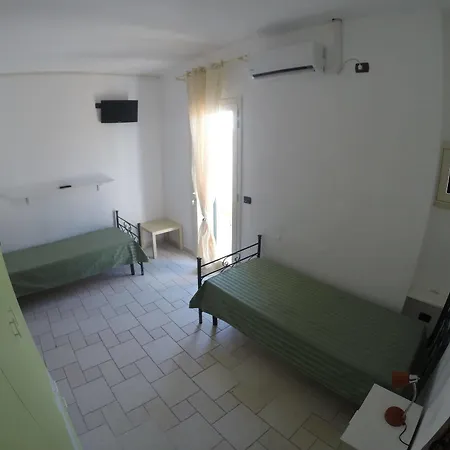 Alojamento de Acomodação e Pequeno-almoço B&B Villa Gallipoli *