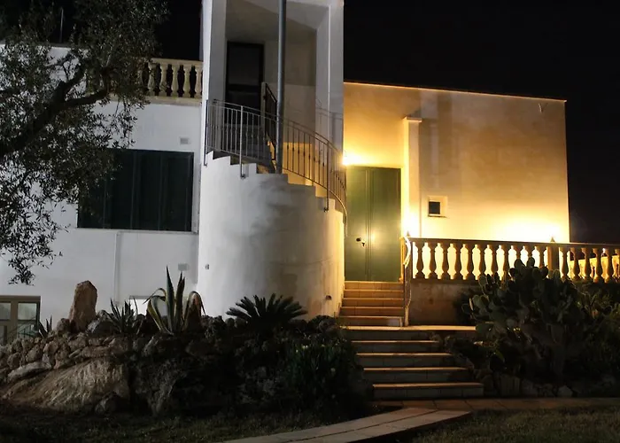לינה וארוחת בוקר B&B Villa Gallipoli *